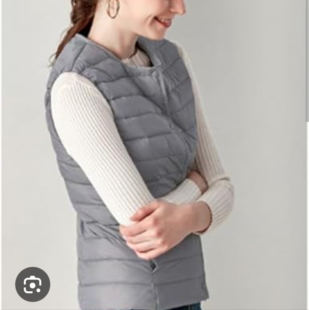 Uniqlo Ultralight Down Vest Size M